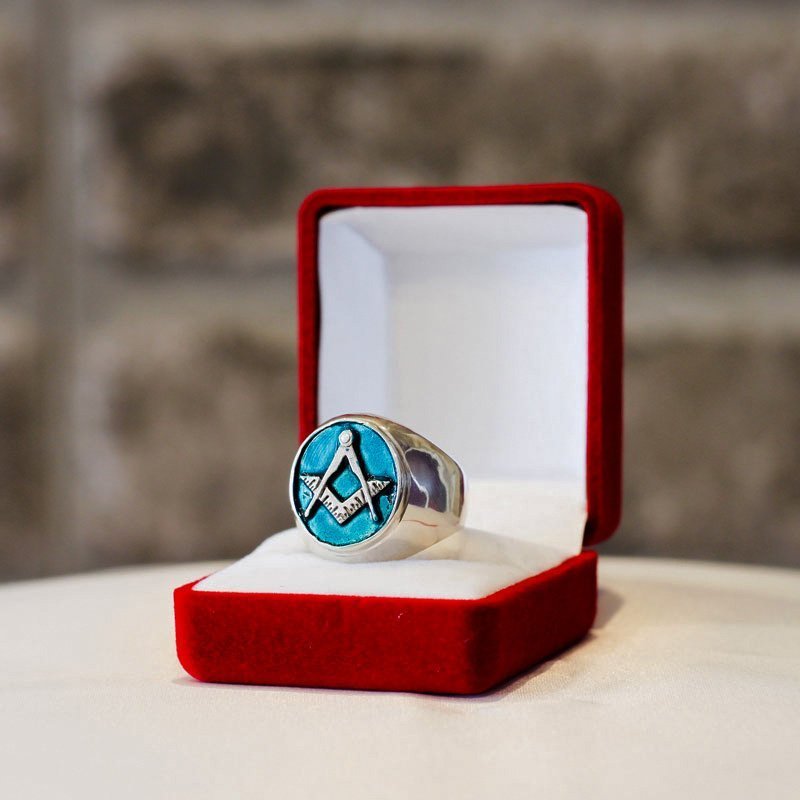 Entered apprentice deals masonic ring